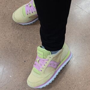 Saucony Women's Pastel Yellow and Pink Retro Jazz Sneakers